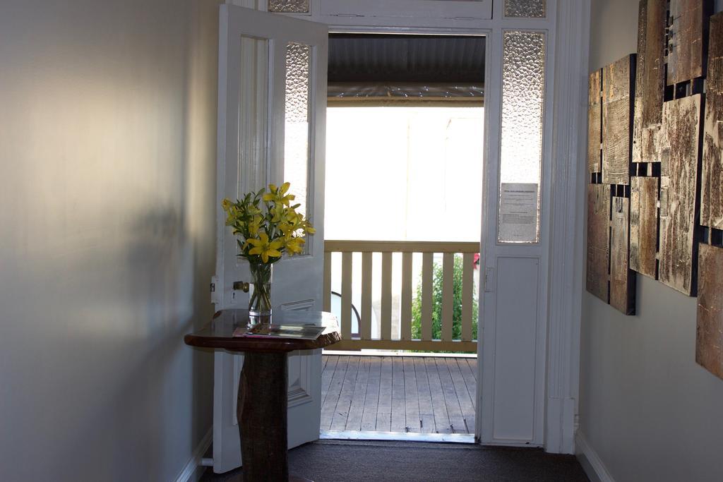 Balcony On Sixth Lodge Murray Bridge Bagian luar foto